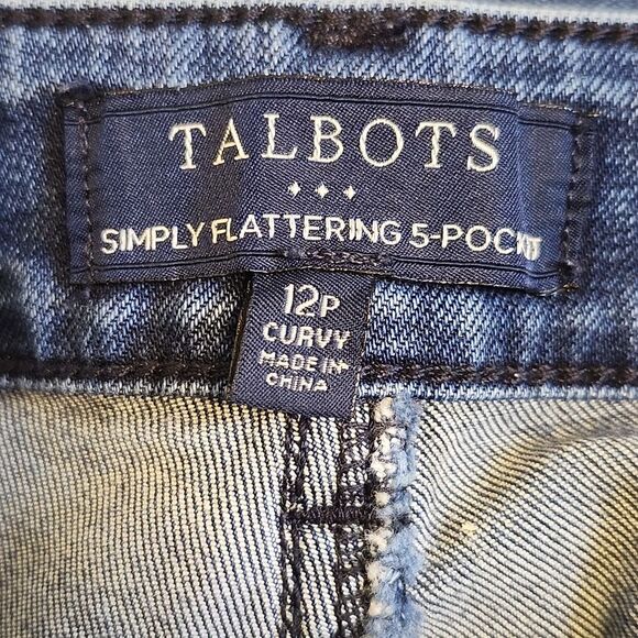 Talbots Simply Flattering 5-Pocket medium blue Curvy cut straight leg jeans 12P - Picture 4 of 6